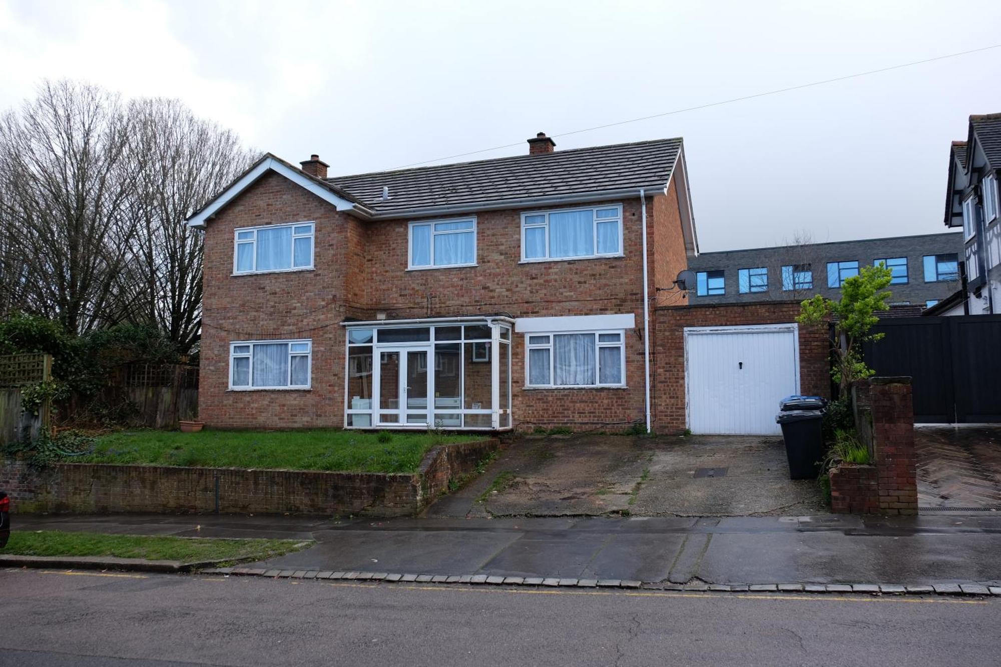 Many Worlds Meet - Eurostar, Wimbledon 30 Mins, Central London, Gatwick 15 Mins - Spacious, Sleeps Up To 16 Plus Cot - Free Wifi, Parking - Next To Lloyd Park, Great For Families, Walkers, Relocators - Ideal For Contractors Croydon Zewnętrze zdjęcie
