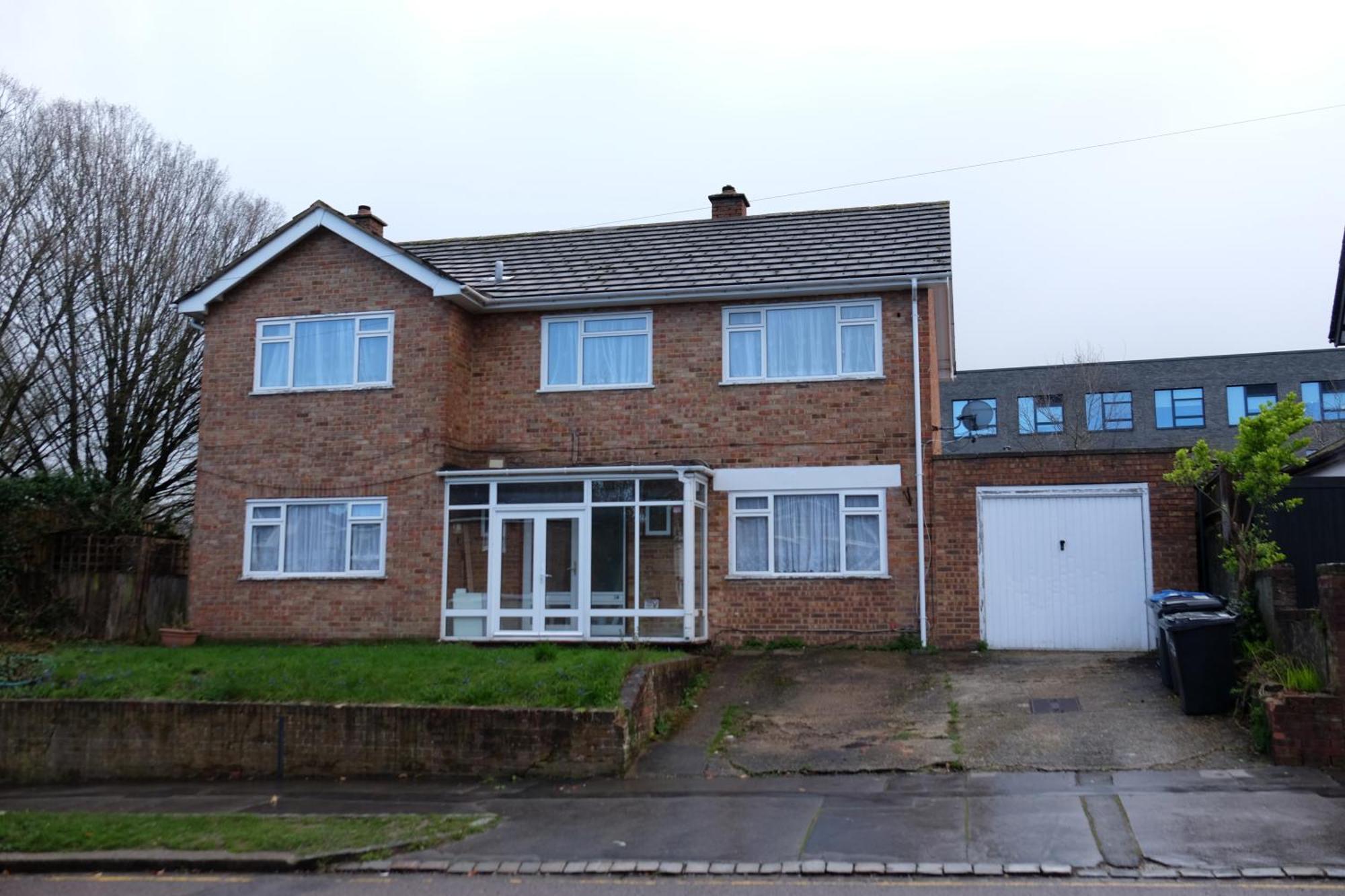 Many Worlds Meet - Eurostar, Wimbledon 30 Mins, Central London, Gatwick 15 Mins - Spacious, Sleeps Up To 16 Plus Cot - Free Wifi, Parking - Next To Lloyd Park, Great For Families, Walkers, Relocators - Ideal For Contractors Croydon Zewnętrze zdjęcie