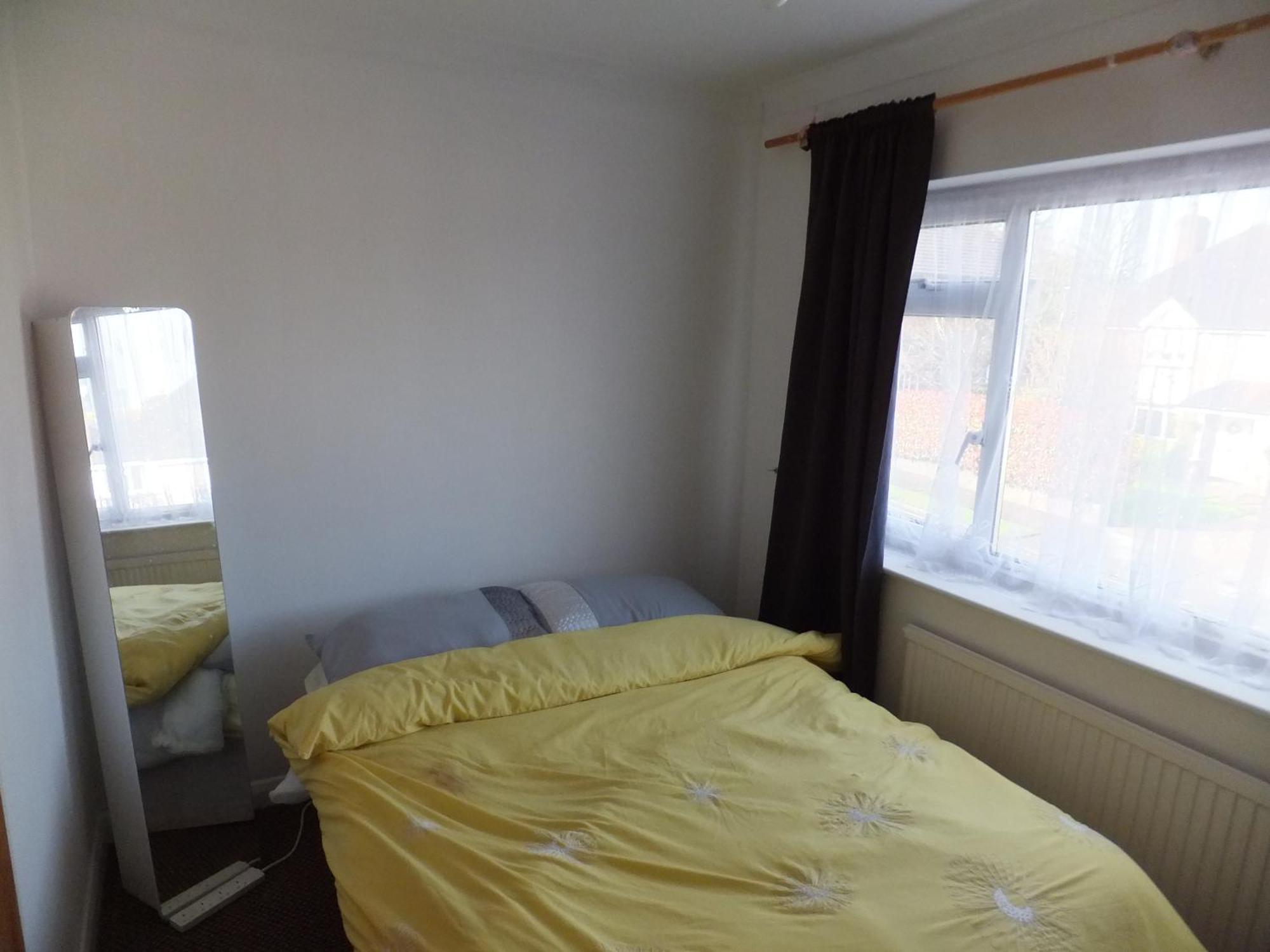 Many Worlds Meet - Eurostar, Wimbledon 30 Mins, Central London, Gatwick 15 Mins - Spacious, Sleeps Up To 16 Plus Cot - Free Wifi, Parking - Next To Lloyd Park, Great For Families, Walkers, Relocators - Ideal For Contractors Croydon Pokój zdjęcie